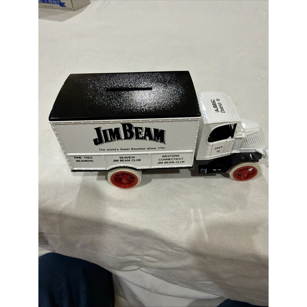 ERTL 1926 Bull Dog Mack White TRUCK DIE-CAST‎ MODEL COIN BANK 1:34 JIM BEAM